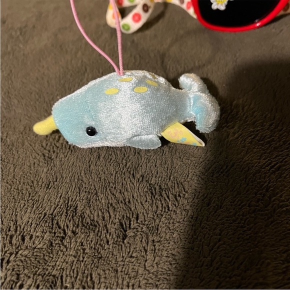 How to Train your dragon  keychain, M&M glasses, California raisin, mini narwhal - Picture 12 of 13